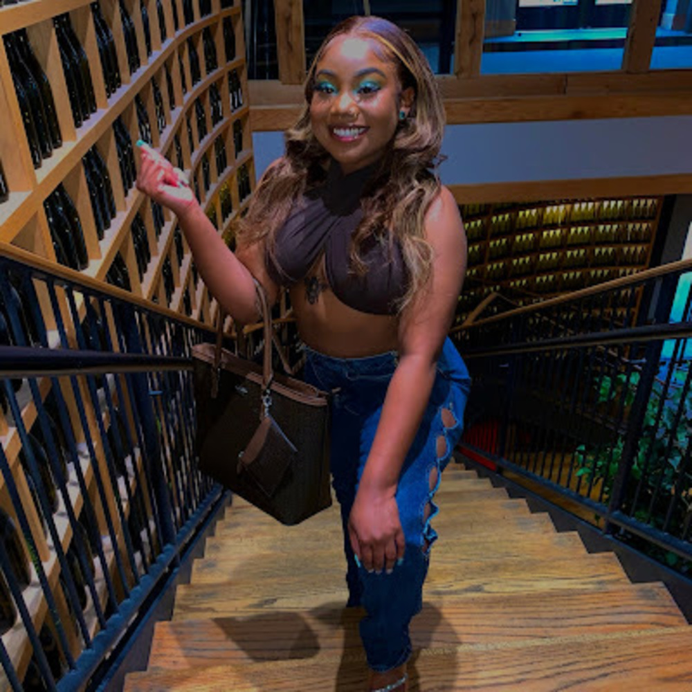 Meet your Posher, Blake